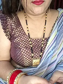 indian-hotmilfs online show from December 20, 2025, 3:52 pm