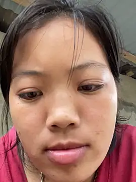 Lyrasss online show from September 29, 2025, 4:06 am