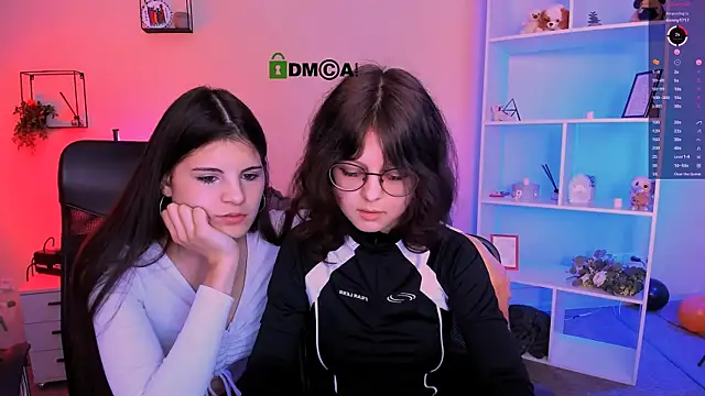 lizzie boom online show from November 8, 2025, 9:02 pm