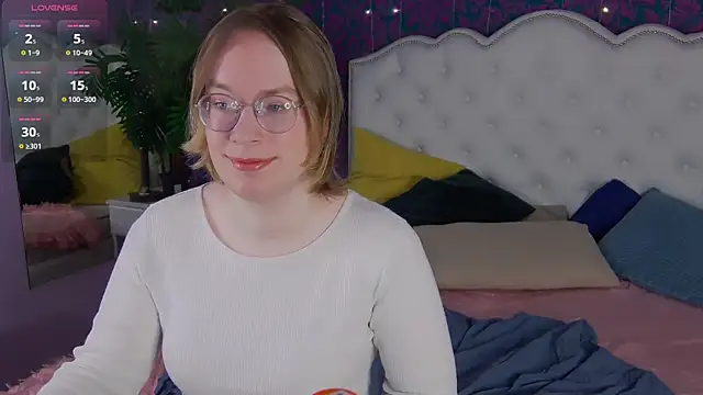 Amanda Butlerr online show from April 8, 2026, 10:59 am