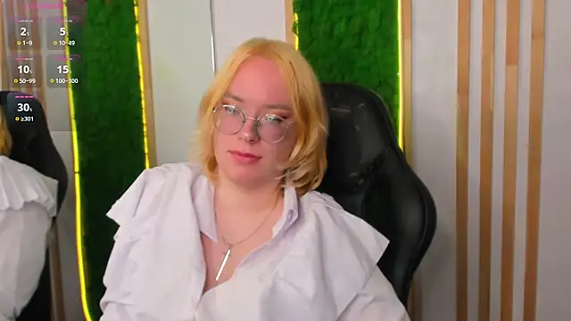 Amanda Butlerr online show from May 31, 2026, 6:09 pm