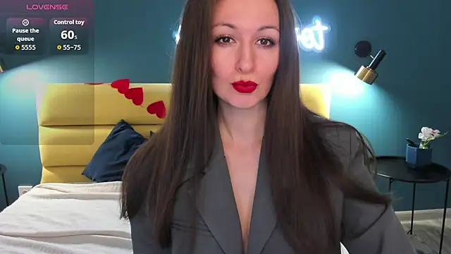 Joan Nelson online show from February 25, 2026, 1:26 am