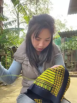 AAANINE22 online show from October 3, 2025, 2:19 am