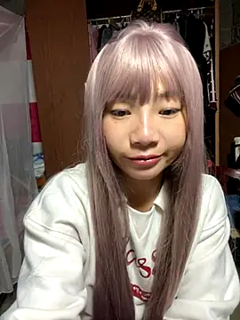 AAANINE22 online show from October 6, 2025, 6:22 am