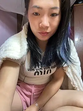 AAANINE22 online show from October 27, 2025, 8:18 am