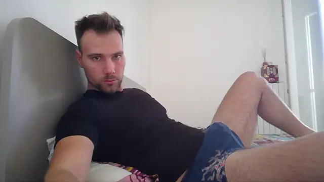 Snapshot of mrlyuis chatting on September 19, 2025, 11:44 am mrlyuis online show from September 19, 2025, 11:44 am