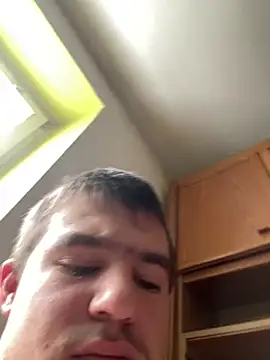 pussyhunter323557 online show from February 15, 2026, 12:14 pm