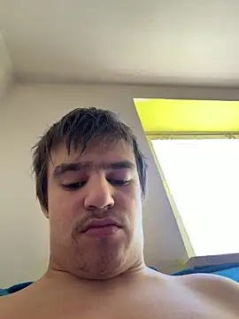 pussyhunter323557 online show from April 29, 2026, 1:37 pm