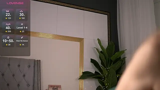 RebeccaRese online show from March 12, 2026, 9:04 am