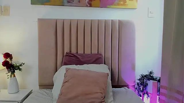 SagiraBelle online show from October 3, 2025, 6:05 pm