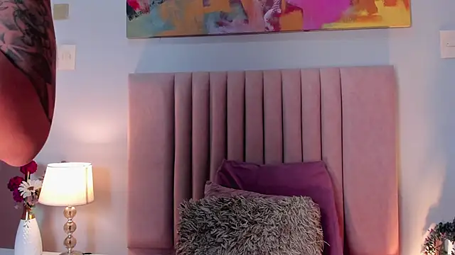 SagiraBelle online show from October 24, 2025, 6:37 pm