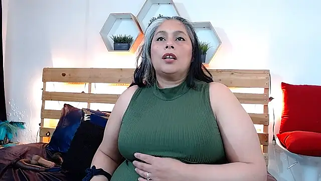 sheila reeves2772 online show from October 15, 2025, 4:29 pm