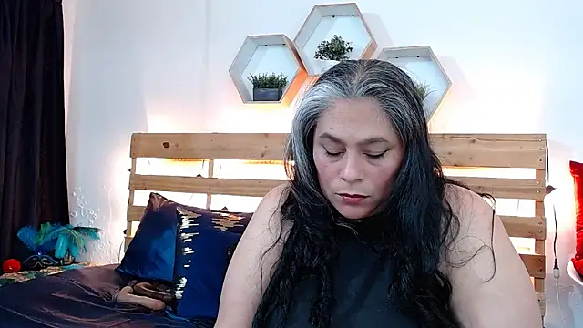 sheila reeves2772 online show from November 7, 2025, 4:18 pm