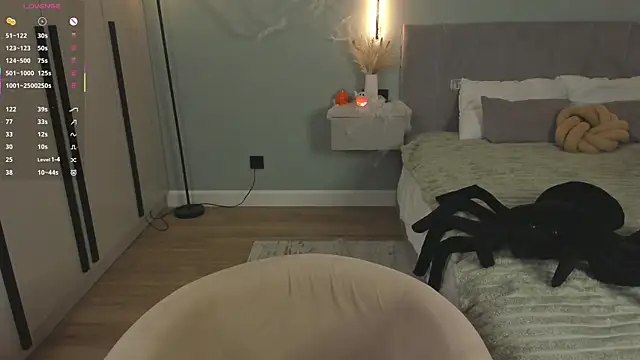 Snapshot of LubaStadt chatting on October 31, 2025, 7:15 pm LubaStadt online show from October 31, 2025, 7:15 pm