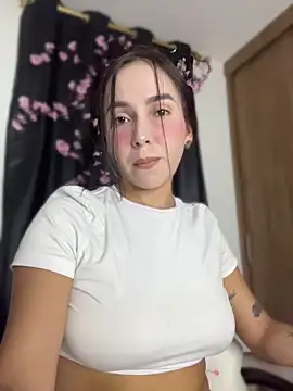 Snapshot of Scarlett05 chatting on June 3, 2026, 2:03 am Scarlett05 online show from June 3, 2026, 2:03 am
