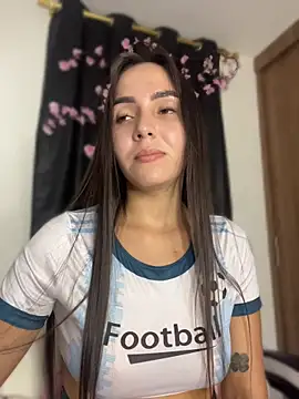 Snapshot of Scarlett05 chatting on June 30, 2026, 2:01 am Scarlett05 online show from June 30, 2026, 2:01 am