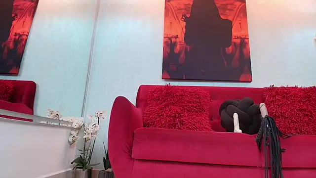 Snapshot of Valery_mansonn chatting on October 3, 2025, 11:29 am Valery mansonn online show from October 3, 2025, 11:29 am