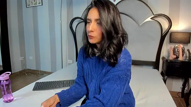 Snapshot of MiaAmore_ chatting on February 20, 2026, 6:52 pm MiaAmore online show from February 20, 2026, 6:52 pm