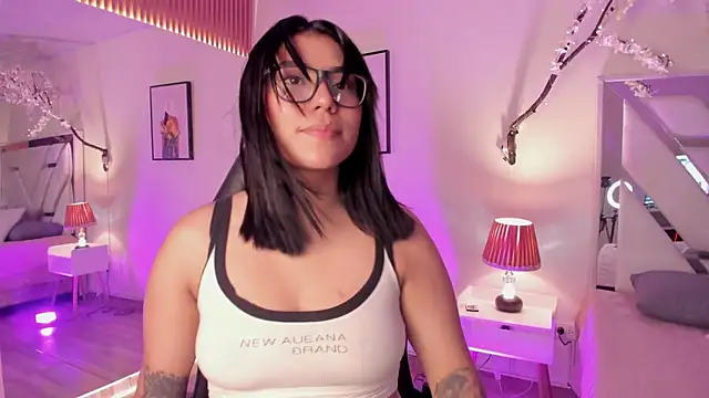 emy williams online show from December 15, 2025, 8:13 pm