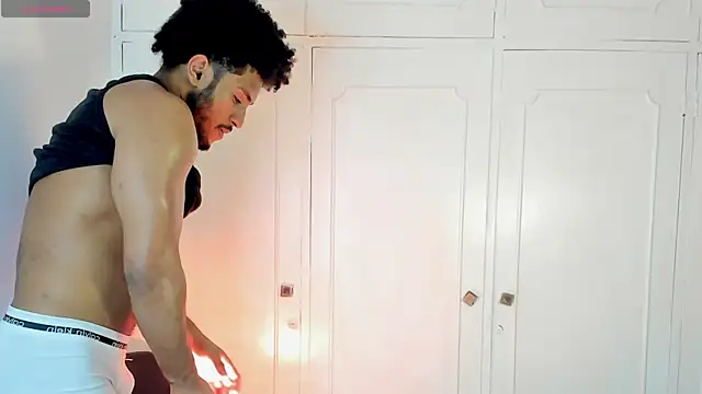 zarek lux online show from January 10, 2026, 1:02 pm