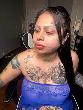 chicanachic13 online show from October 10, 2025, 4:55 am