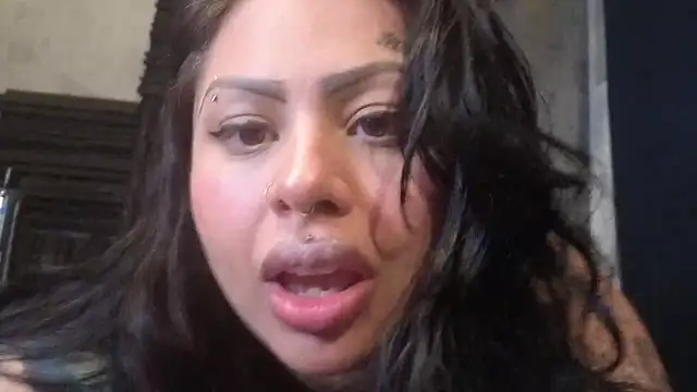 chicanachic13 online show from November 30, 2025, 9:24 am