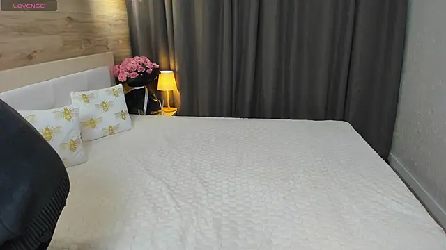 Babyy Lynaa online show from October 10, 2025, 5:06 am