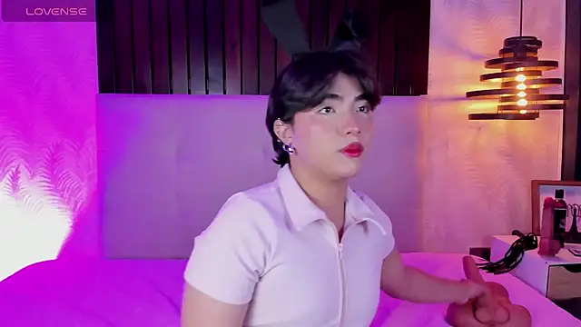 Creamy Angelo online show from October 23, 2025, 8:40 pm