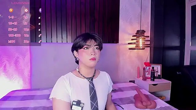 Creamy Angelo online show from October 28, 2025, 9:06 pm