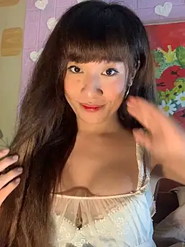 Snapshot of SassyLaurier chatting on October 4, 2025, 7:23 pm SassyLaurier online show from October 4, 2025, 7:23 pm