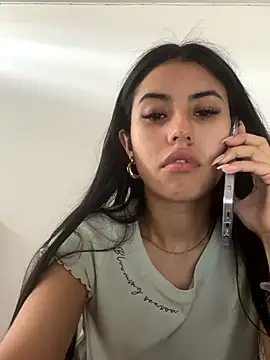 Snapshot of Victoria_alson chatting on October 7, 2025, 1:30 pm Victoria alson online show from October 7, 2025, 1:30 pm