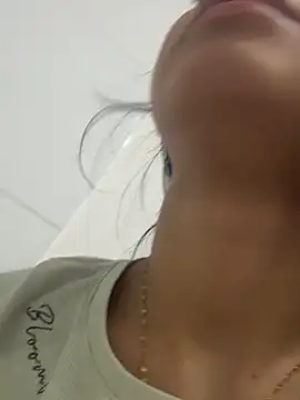 Snapshot of Victoria_alson chatting on October 16, 2025, 3:02 pm Victoria alson online show from October 16, 2025, 3:02 pm