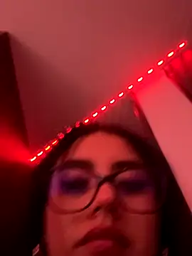 Snapshot of Victoria_alson chatting on October 19, 2025, 2:23 am Victoria alson online show from October 19, 2025, 2:23 am