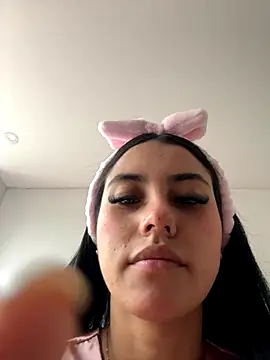 Snapshot of Victoria_alson chatting on November 3, 2025, 2:51 pm Victoria alson online show from November 3, 2025, 2:51 pm