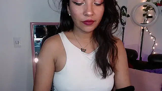 Dakota ro online show from November 11, 2025, 8:20 pm