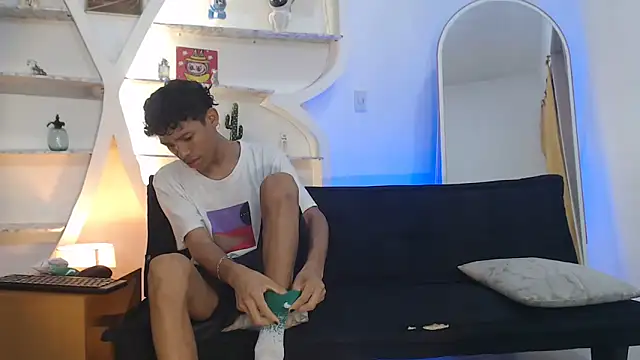 Snapshot of BEAUTY_BOYS1 chatting on October 11, 2025, 7:07 am BEAUTY BOYS1 online show from October 11, 2025, 7:07 am