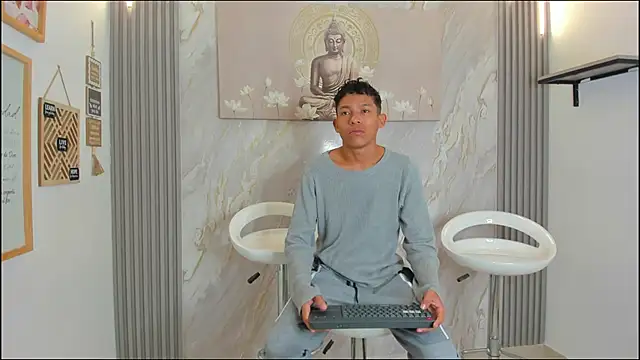 Snapshot of BEAUTY_BOYS1 chatting on January 8, 2026, 7:21 am BEAUTY BOYS1 online show from January 8, 2026, 7:21 am