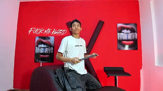 BEAUTY BOYS1 online show from February 22, 2026, 7:23 pm