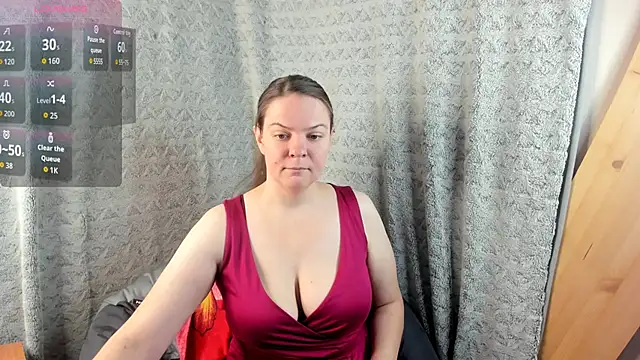 Snapshot of MiaLores chatting on November 13, 2025, 9:08 am MiaLores online show from November 13, 2025, 9:08 am