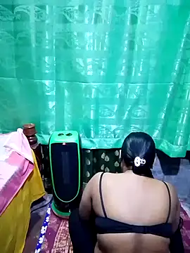 Snapshot of Mistompa24 chatting on November 28, 2025, 3:58 pm Mistompa24 online show from November 28, 2025, 3:58 pm