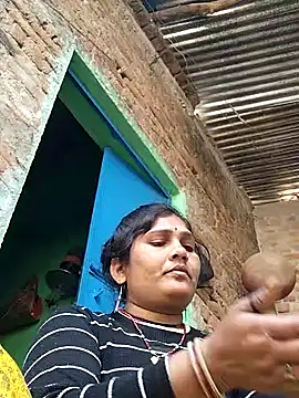 Rakhi j online show from November 15, 2025, 4:43 am