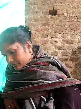 Rakhi j online show from November 17, 2025, 9:48 am