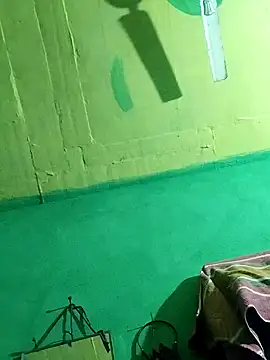 Rakhi j online show from November 17, 2025, 11:32 pm