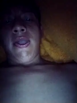 RevokingWaverer online show from April 14, 2026, 4:51 am