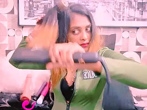 indianplaymatexx online show from November 7, 2025, 4:29 pm