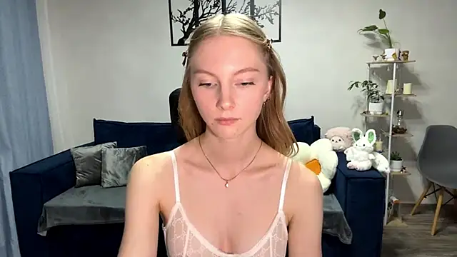 BrightAnnie online show from October 14, 2025, 5:58 pm