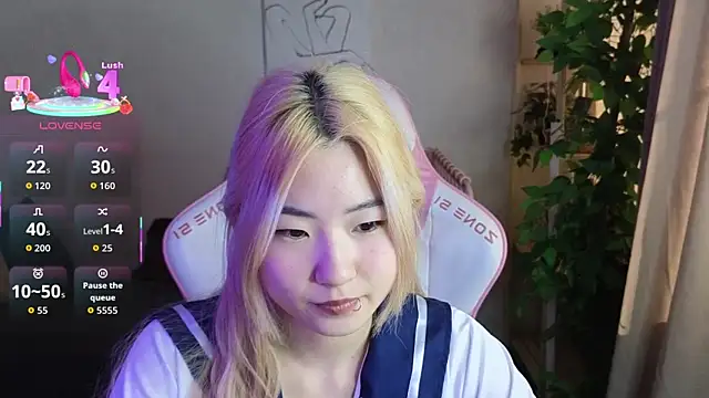 Aisi 18 online show from September 30, 2025, 7:35 am