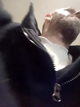 Snapshot of whatYwantMorrre chatting on November 9, 2025, 10:24 am whatYwantMorrre online show from November 9, 2025, 10:24 am