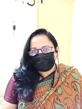 Snapshot of Ananya_flower chatting on January 5, 2026, 6:22 pm Ananya flower online show from January 5, 2026, 6:22 pm