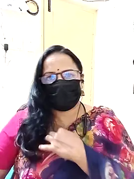 Snapshot of Ananya_flower chatting on February 3, 2026, 5:40 pm Ananya flower online show from February 3, 2026, 5:40 pm